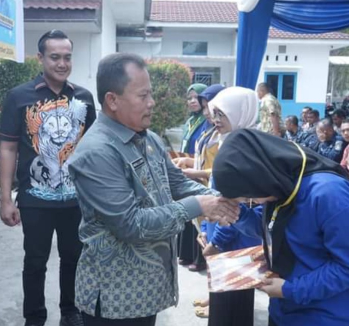 Asisten Administrasi Umum Didampingi Camat Kota Kisaran Barat Pimpin Acara Pembukaan