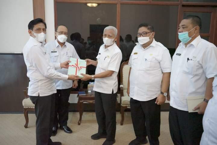 Badan Pertanahan Nasional Kabupaten Asahan Serahkan 62 Sertifikat Pemkab Asahan