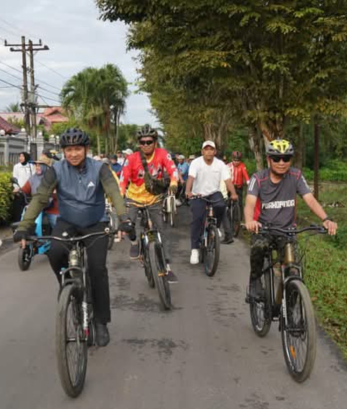 Bupati Asahan Bersama Pimpinan OPD Gowes Bareng