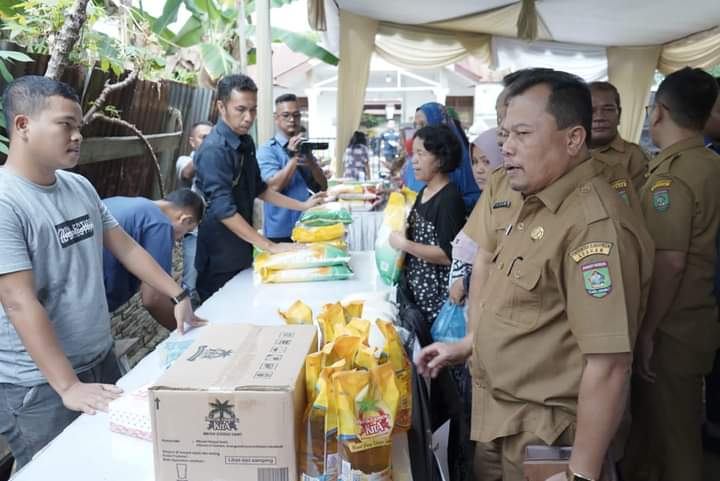 Bupati Asahan Buka dan Hadiri Operasi Pasar Reguler dan Khusus