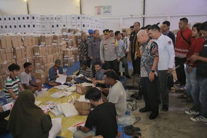 Bupati Asahan dan Forkopimda Tinjau Gudang Logistik Pemilu Kabupaten Asahan