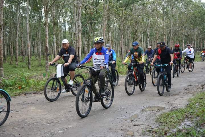 Bupati Asahan Gowes bersama OPD