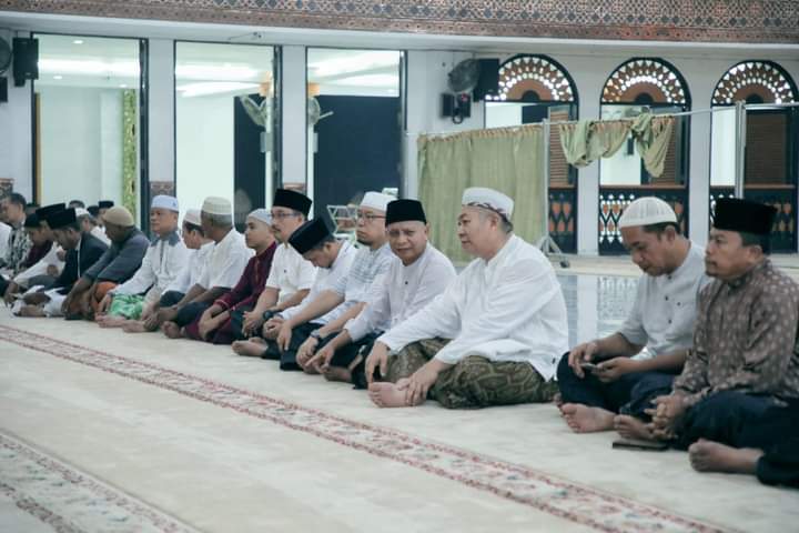 Bupati Asahan Ikuti Pengajian Subuh Masjid Agung H. Achmad Bakrie Kisaran