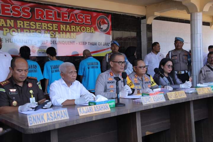 Bupati Asahan Ikuti Press Release Penangkapan Pelaku Pengedar Narkoba
