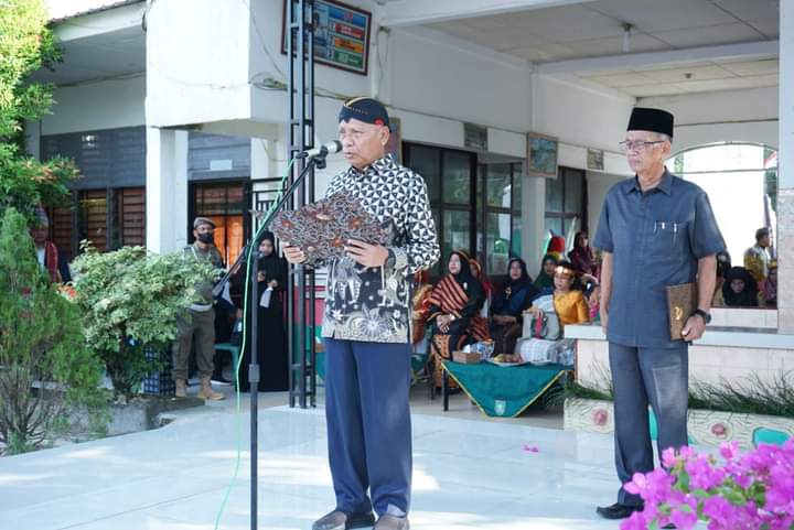 Bupati Asahan Pimpin Upacara Hari Pendidikan Nasional