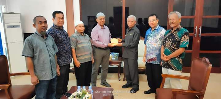 Bupati Asahan Serahkan Bantuan Renovasi Masjid Al-Amin
