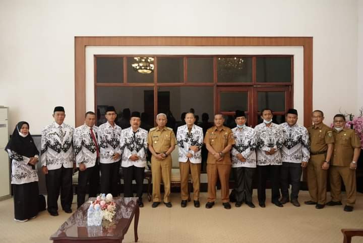 Bupati Asahan Terima Audiensi PGRI Kabupaten Asahan