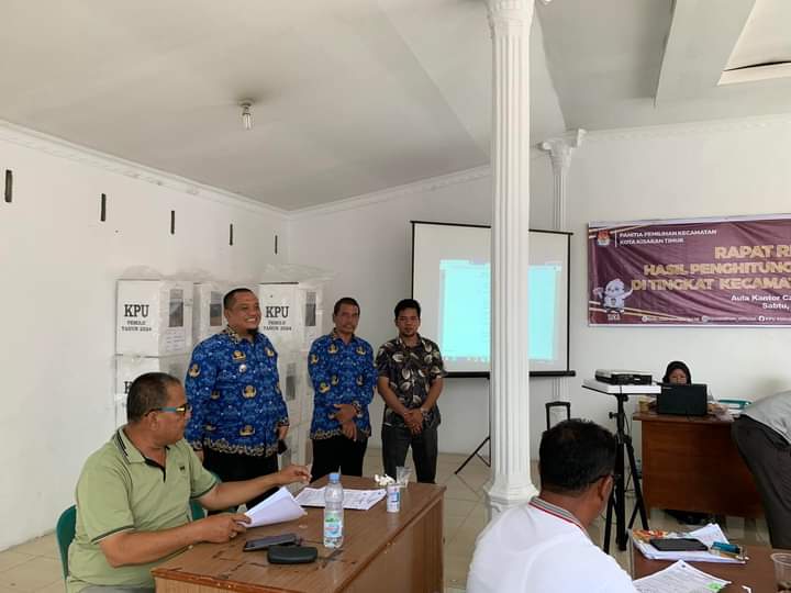 Camat Kota Kisaran Timur Pantau Rapat Pleno Terbuka Panitia Pemilihan Kecamatan (PPK) Kota Kistim