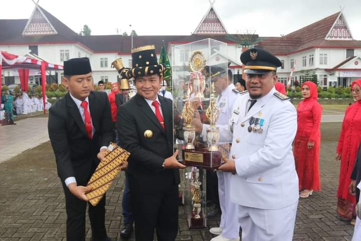 Camat Kota Kisaran Timur Terima Penghargaan Kecamatan Terbaik Tingkat Provinsi Sumut
