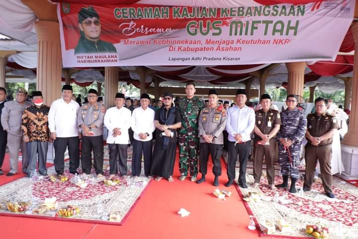 Ceramah Kebangsaan Bupati Asahan dan Gus Miftah Dalam Peringatan HUT ke-77 RI