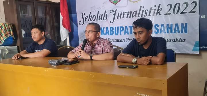 Kadis Kominfo Tutup Sekolah Jurnalistik PWI Kabupaten Asahan Tahun 2022