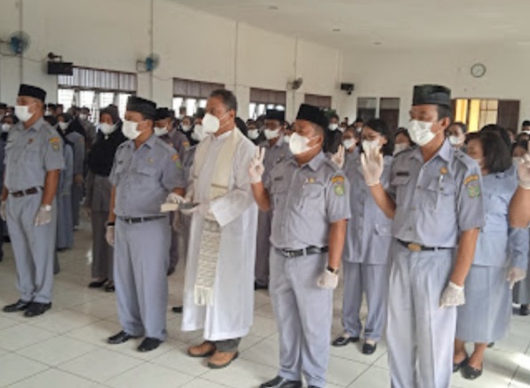 Kadis Pendidikan Kukuhkan Ka. UPTD TK, SD dan SMP se-Kabupaten Asahan