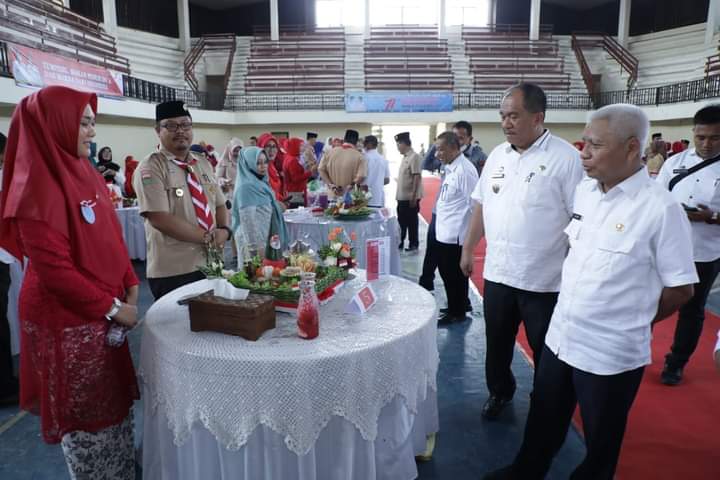 Lomba Menghias Tumpeng Non Beras Meriahkan HUT Ke-77 RI