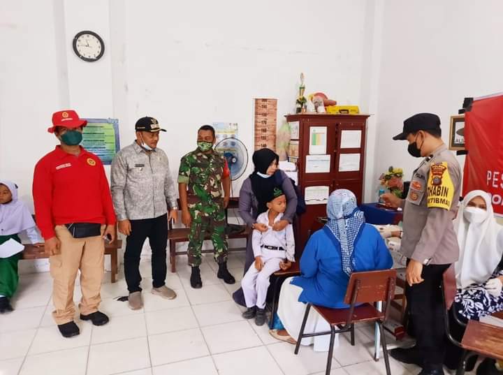 Lurah Kisaran Baru Mengunjungi SD Alwahliyah Kisaran