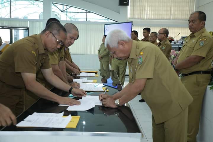 OPD dan Camat se-Kabupaten Asahan Lakukan Penandatangan Perjanjian Kinerja