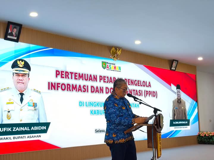 Sekretaris Daerah Kabupaten Asahan Buka Pertemuan PPID