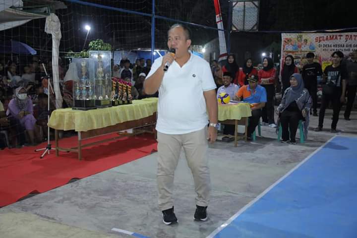 Wakil Bupati Asahan Buka Semi Open Volleyball di Kecamatan Air Batu