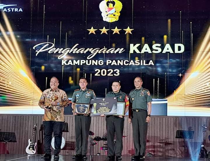 Wakil Bupati Asahan Terima Penghargaan KASAD Kampung Pancasila 2023