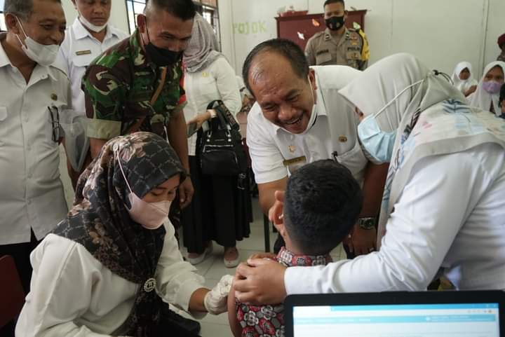 Wakil Bupati Asahan Tinjau Pelaksanaan Vaksinasi Anak Usia 6 Sampai 11 Tahun
