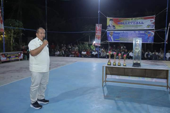Wakil Bupati Asahan Tutup Kejuaraan Semi Volly Ball Hessa Air Genting Cup I