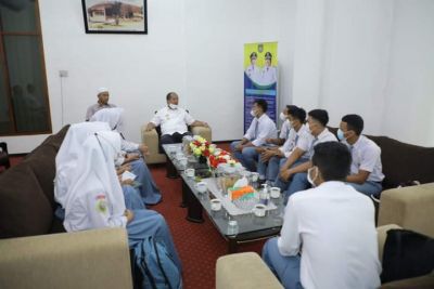 Siswa-siswi SMA Negeri 3 Kisaran Audensi Dengan Wakil Bupati Asahan